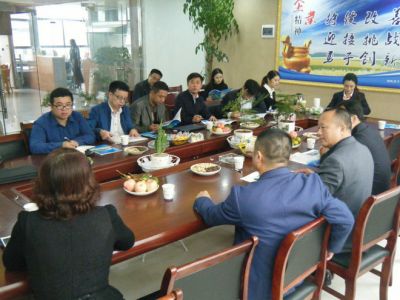 楊縣長一行來我公司參觀指導(dǎo)、洽談新三板上市等問題